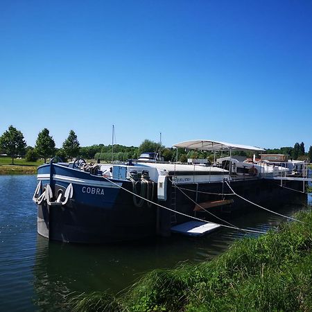 Odyssee Gite Sur Peniche Saint-Valery-sur-Somme Bagian luar foto