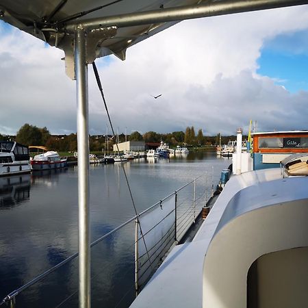Odyssee Gite Sur Peniche Saint-Valery-sur-Somme Bagian luar foto